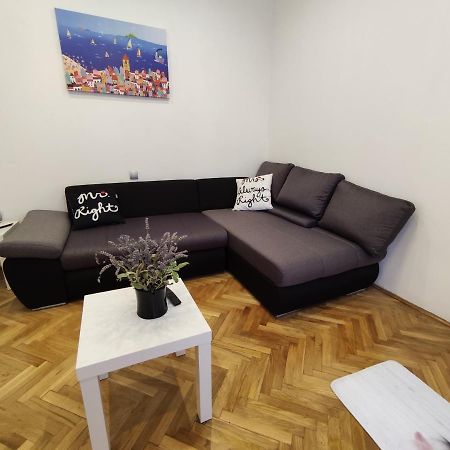 Apartment Tona شيبينيك المظهر الخارجي الصورة