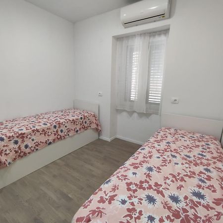 Apartment Tona شيبينيك المظهر الخارجي الصورة