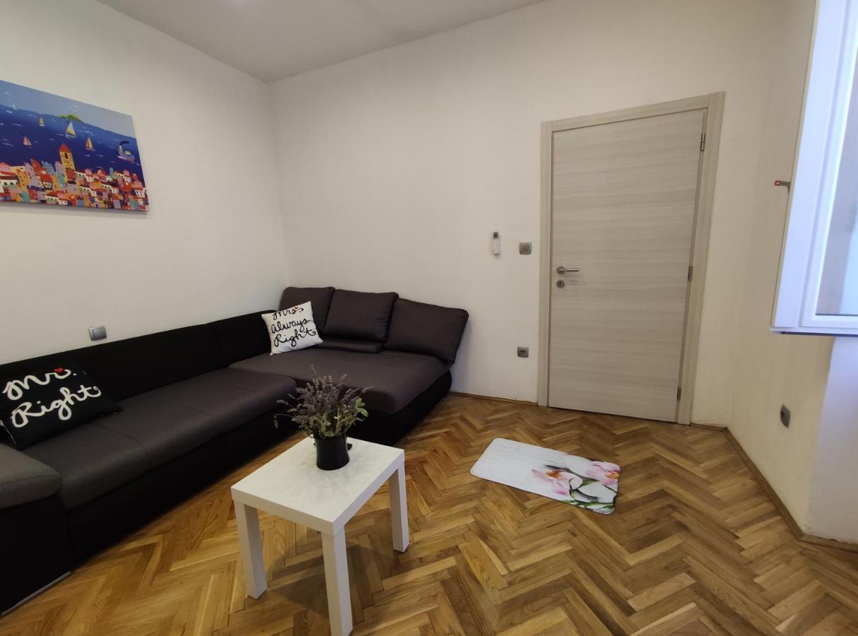 Apartment Tona شيبينيك المظهر الخارجي الصورة