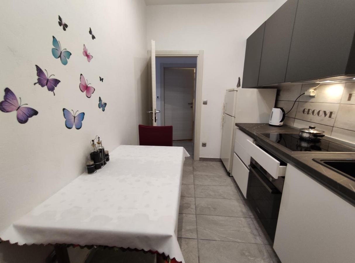 Apartment Tona شيبينيك المظهر الخارجي الصورة