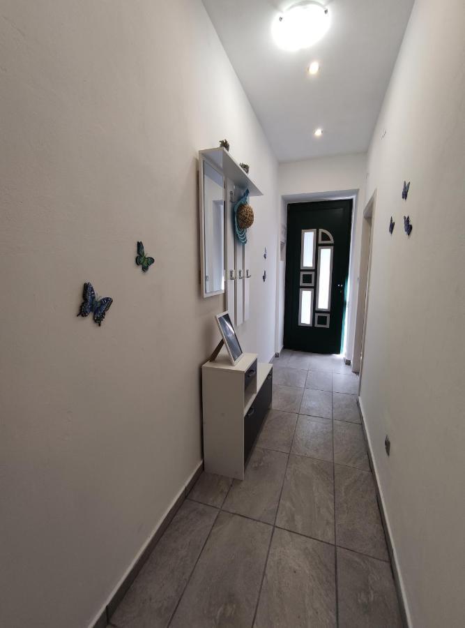 Apartment Tona شيبينيك المظهر الخارجي الصورة