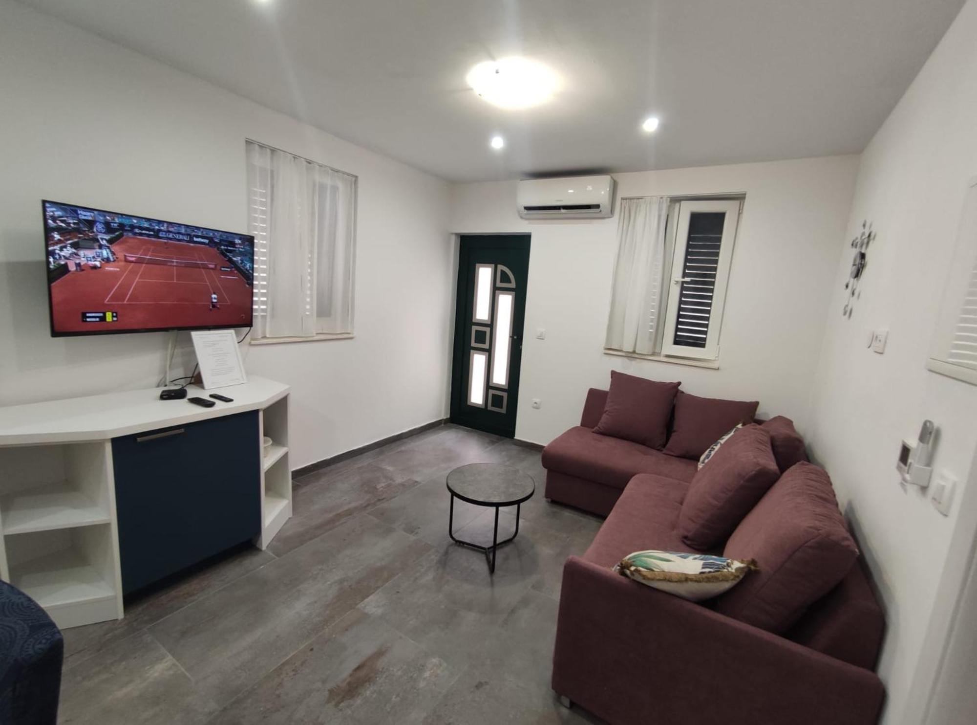Apartment Tona شيبينيك المظهر الخارجي الصورة